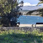 2 Apartments, 150 M From The Beach, Garden & Barbecue דירה