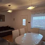 2 Apartments, 150 M From The Beach, Garden & Barbecue דירה
