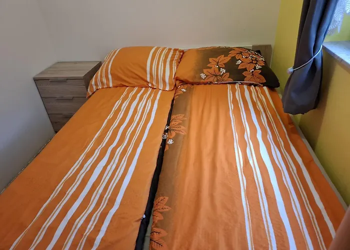 2 Apartments, 150 M From The Beach, Garden & Barbecue * Kruševo