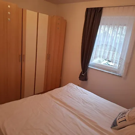 2 Apartments, 150 M From The Beach, Garden & Barbecue Kruševo